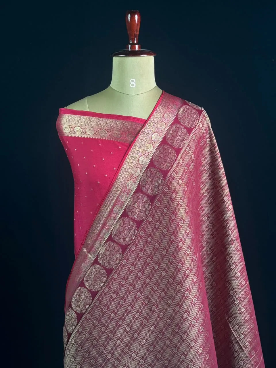 Georgette Saree Zari Weaving & Traditional Floral Border