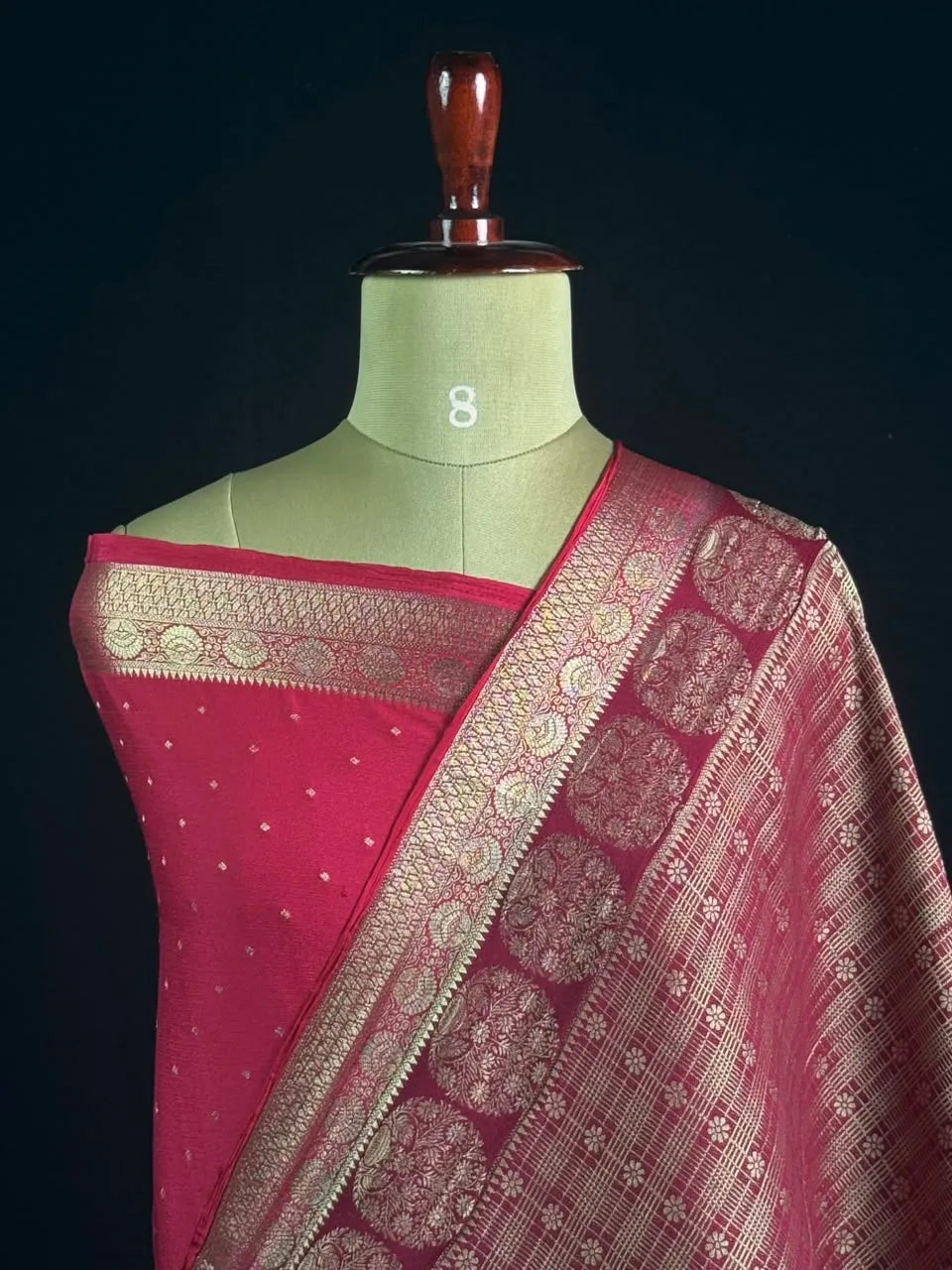 Georgette Saree Zari Weaving & Traditional Floral Border