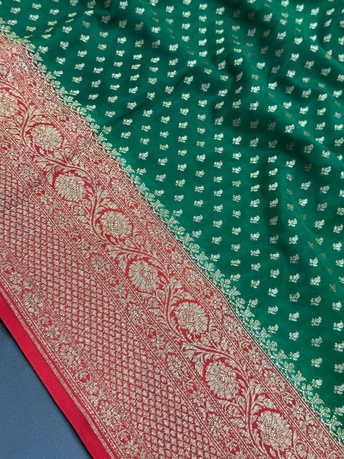 Timeless Pure  Banarasi Crepe Silk Saree