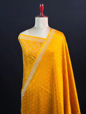 Pure Banarasi Crepe Silk Saree (Small border)