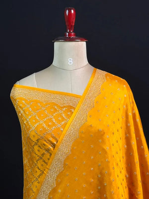 Pure Banarasi Crepe Silk Saree (Small border)