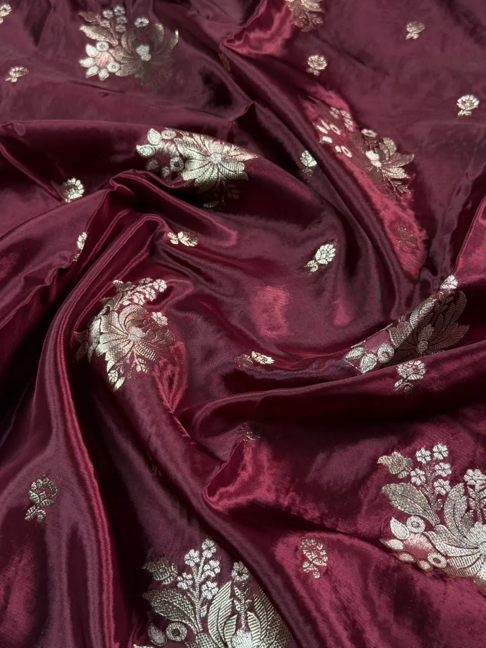 Pure Klassy Viscose Saree
