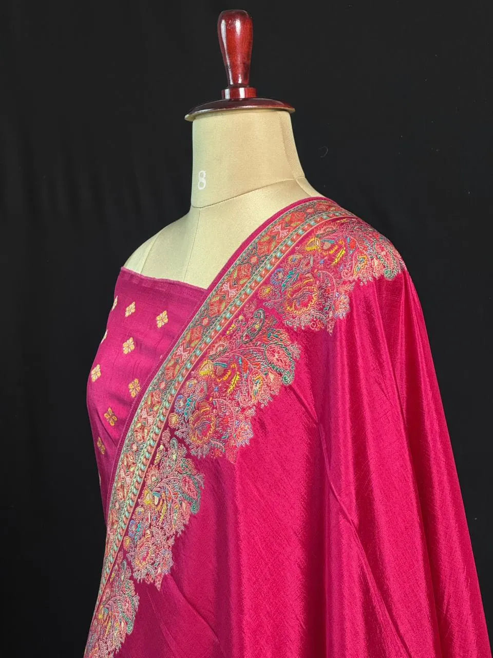 Ultra-Soft Pashmina Silk – Winter Luxury Saree