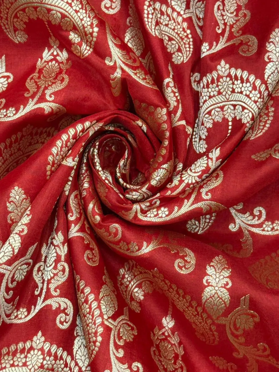 Designer Plain Katan Silk Saree for Elegant Occasions (Plain Pure KatanSilk)
