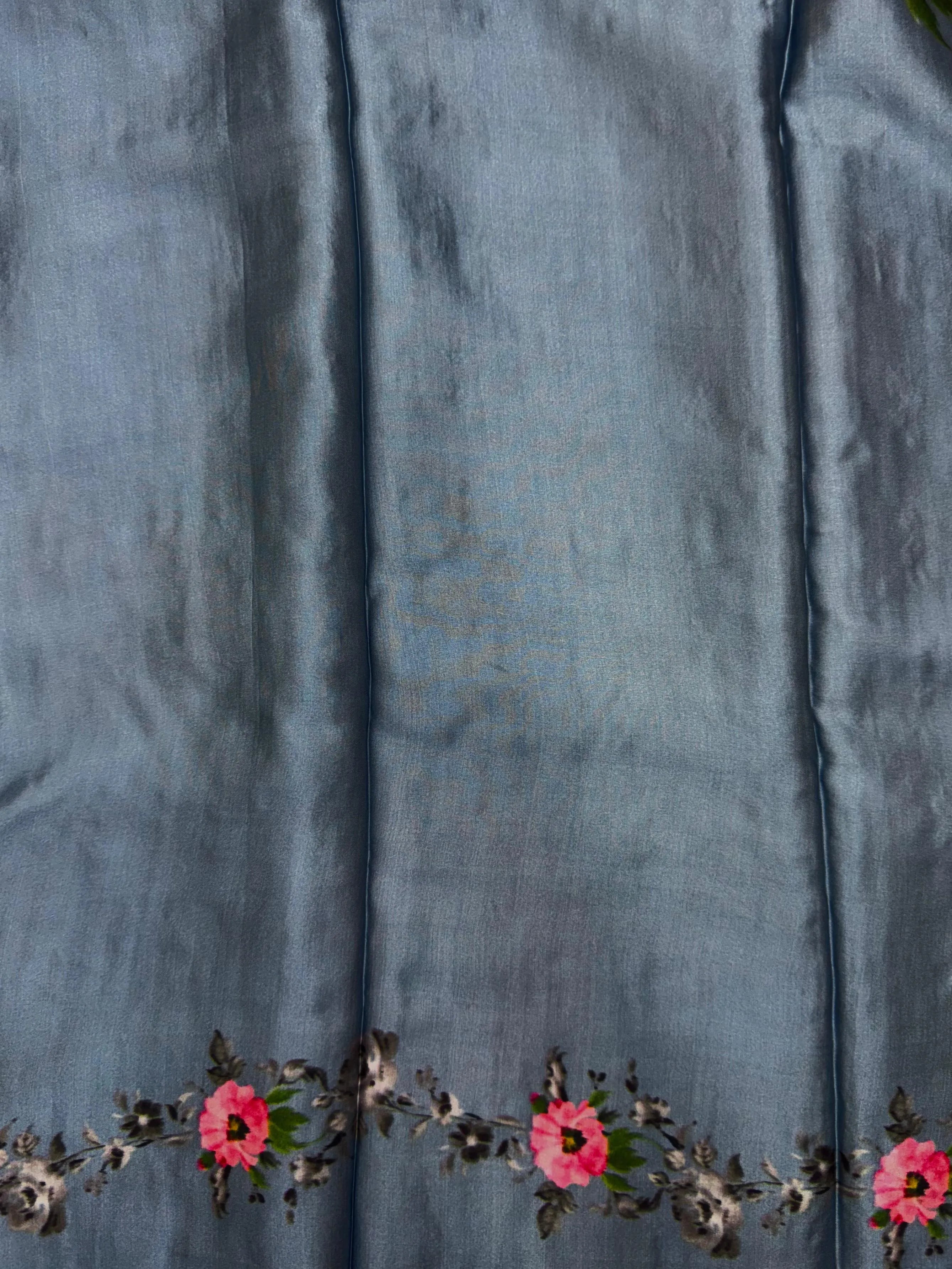 Charming Viscose Silk Saree with Modern Appeal (Print Vastra)
