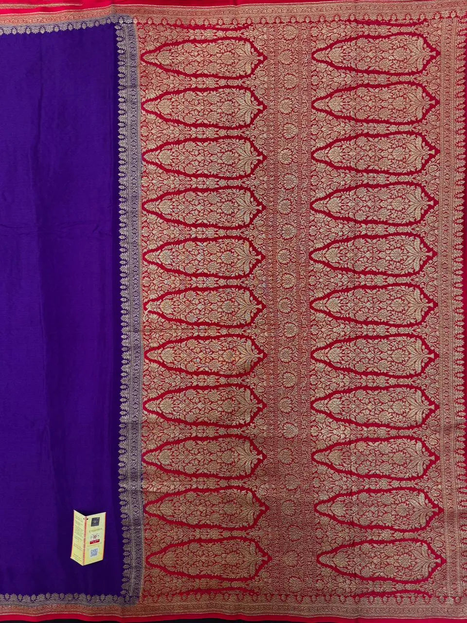 Elegant Pure Banarasi Crepe Silk Saree for Festive Grace