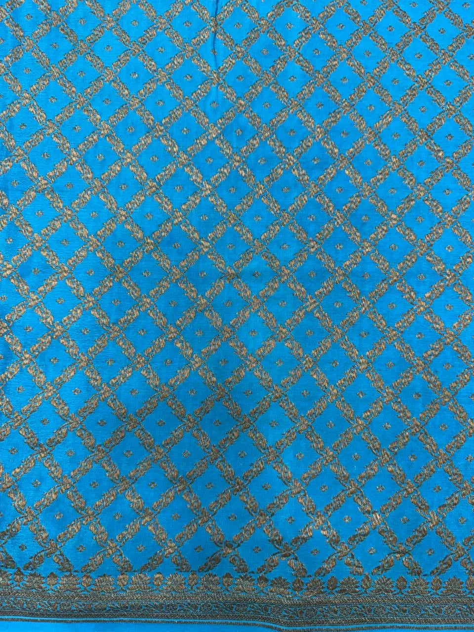 Elegant Pure Banarasi Crepe Silk Saree for Festive Grace