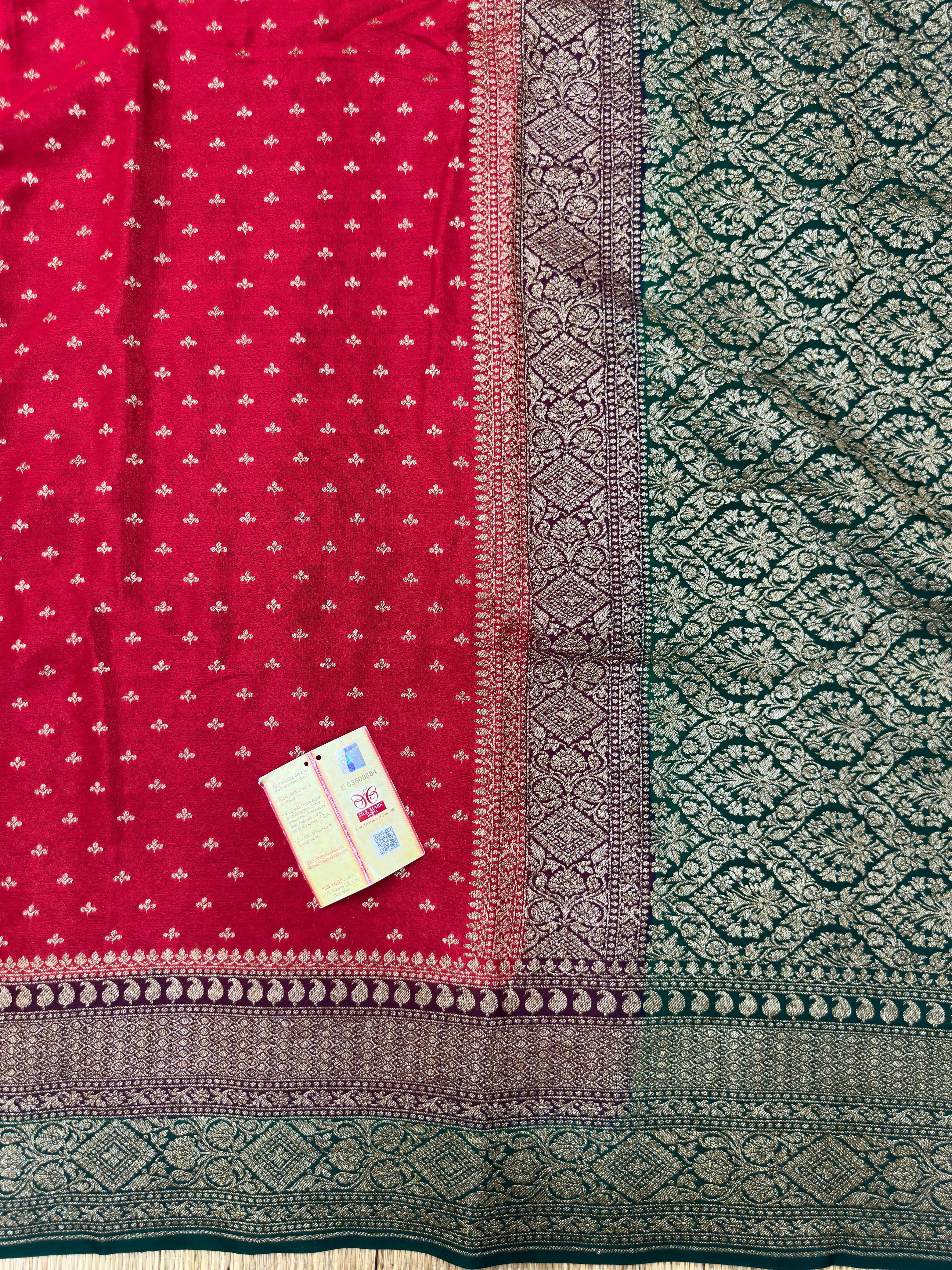 Designer 3D Pattern Pure Banarasi Crepe Silk Saree