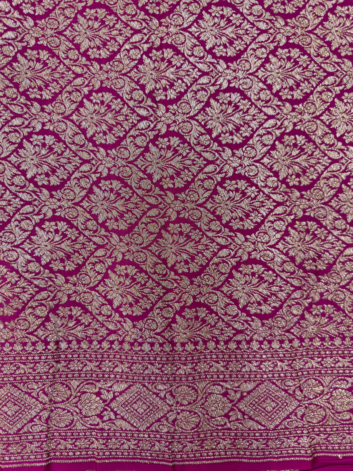 Designer 3D Pattern Pure Banarasi Crepe Silk Saree
