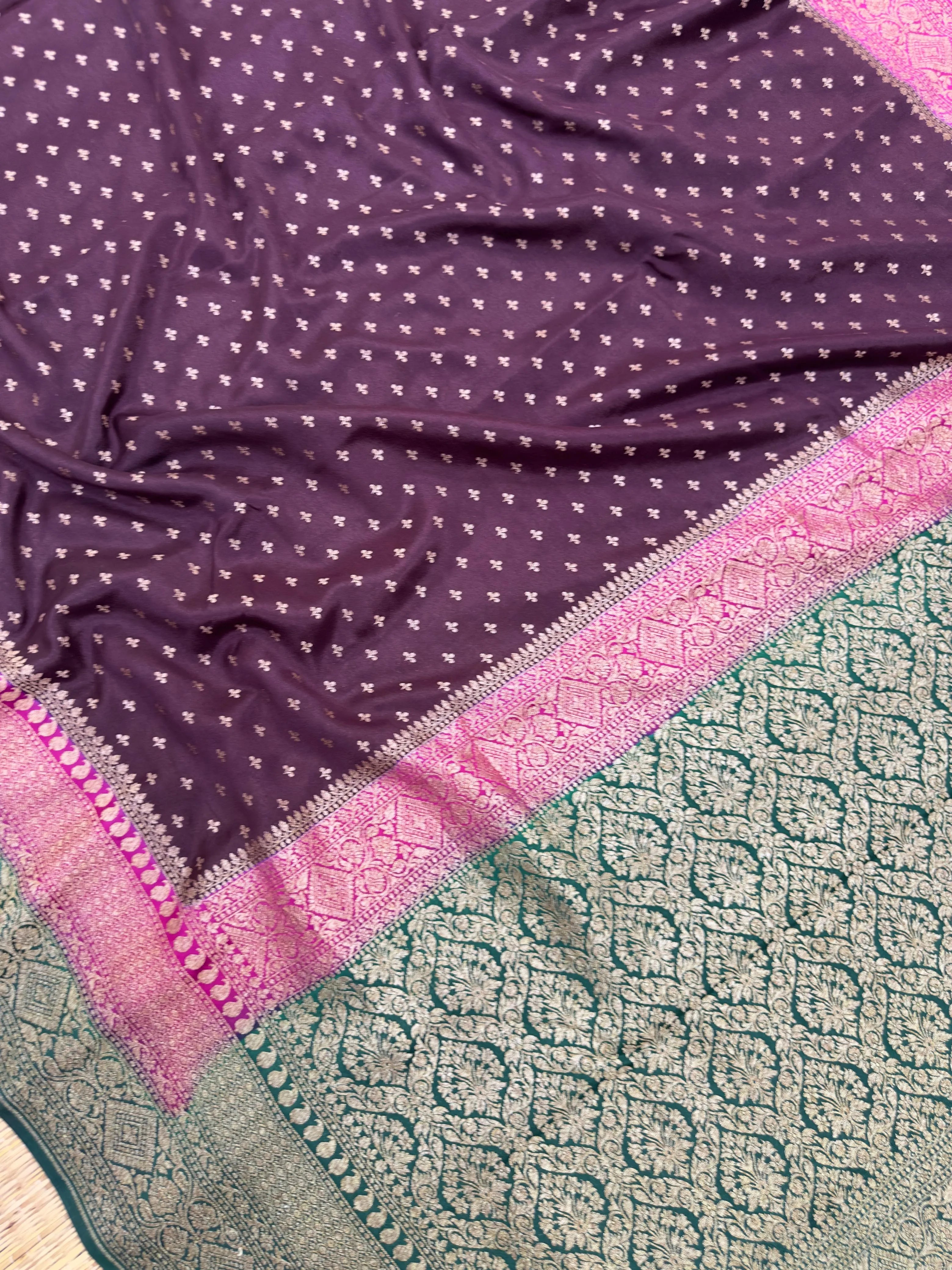 Designer 3D Pattern Pure Banarasi Crepe Silk Saree