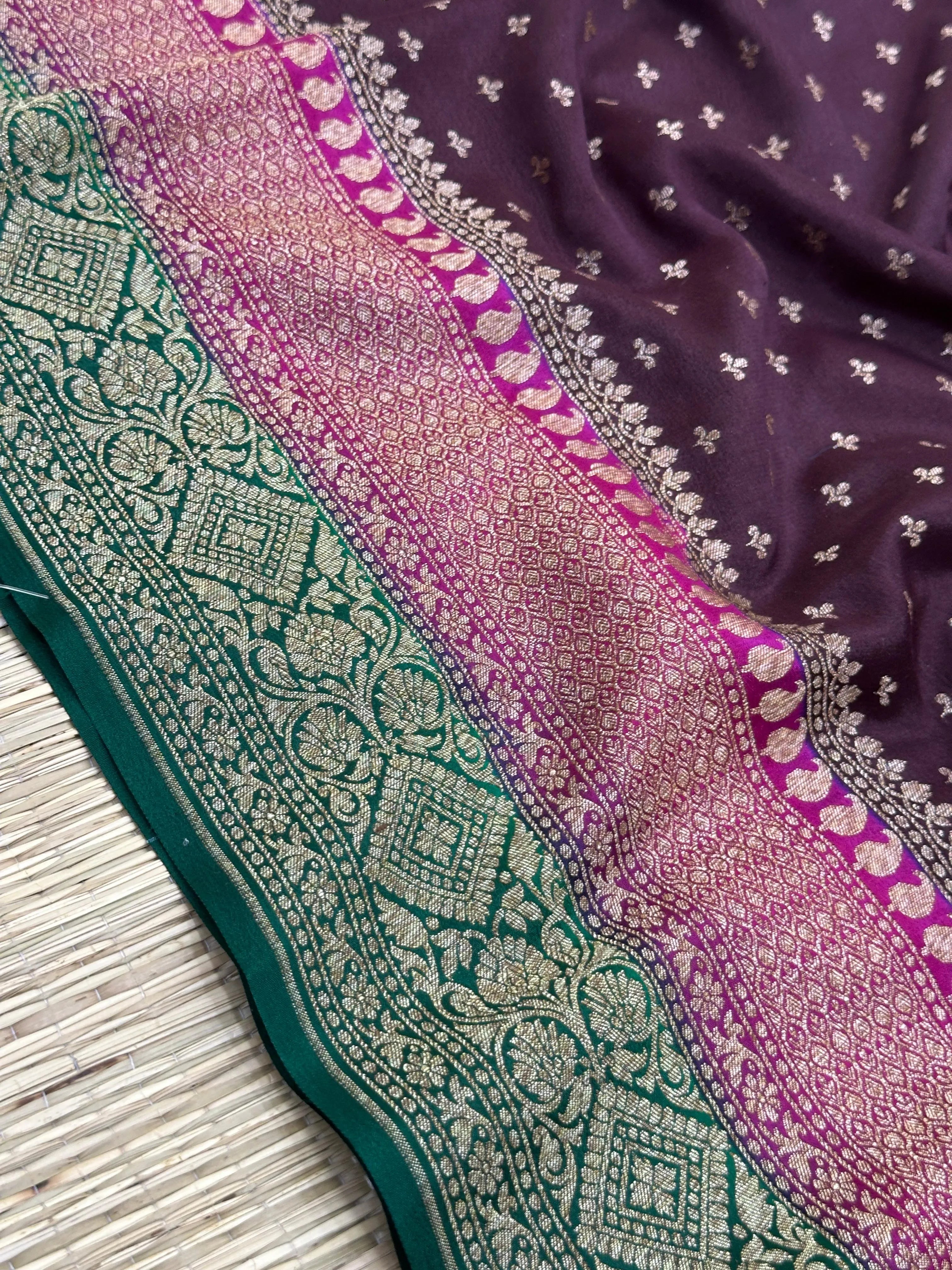 Designer 3D Pattern Pure Banarasi Crepe Silk Saree
