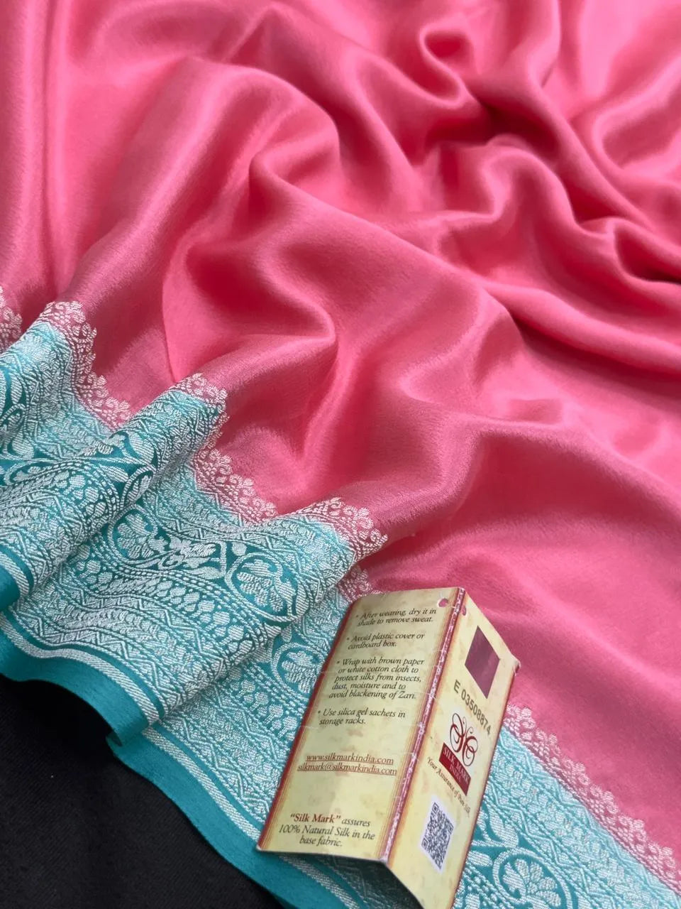 Banarasi Crepe Silk Saree – Elegant