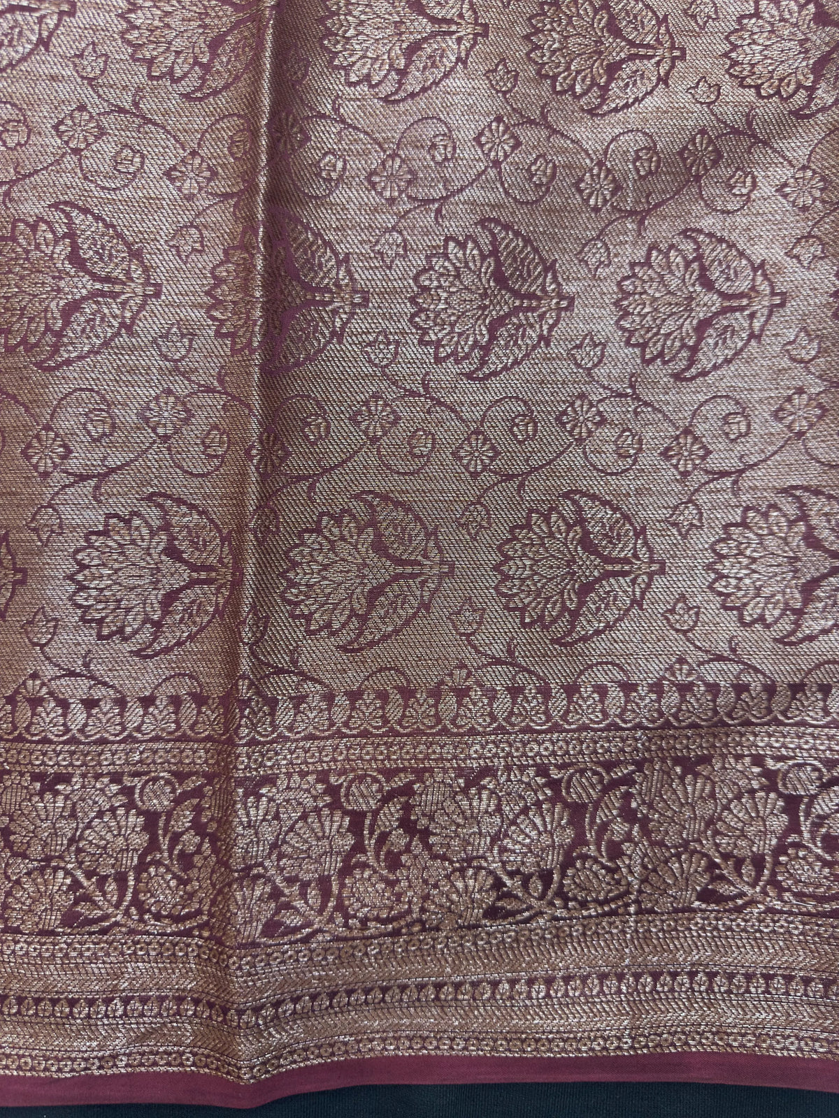 Sleek Pure Chinya Silk Saree – A Classic Choice for Festive & Wedding Occasions