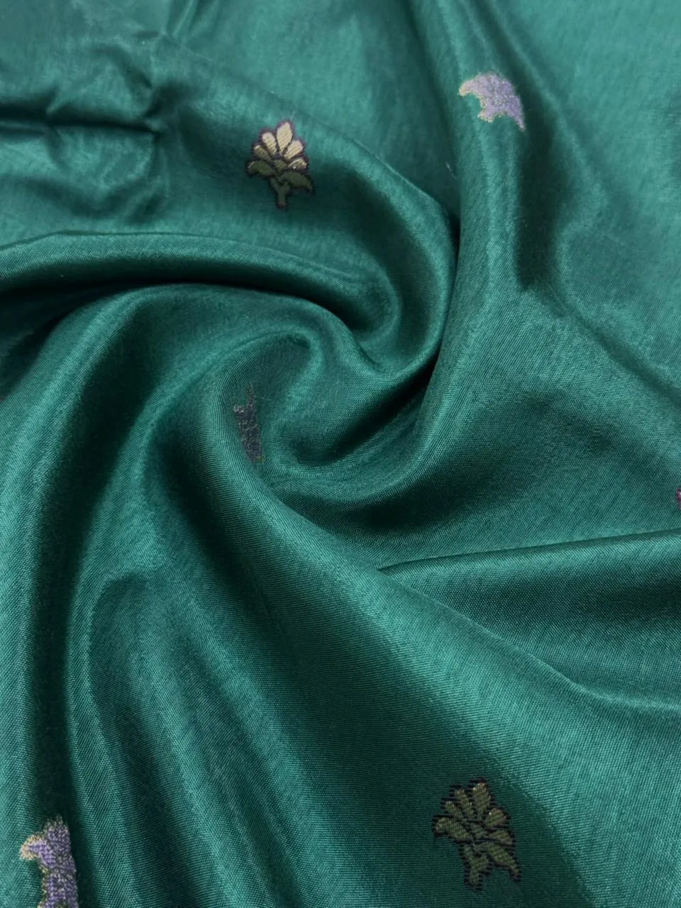 Pure Gulabi Viscose Saree