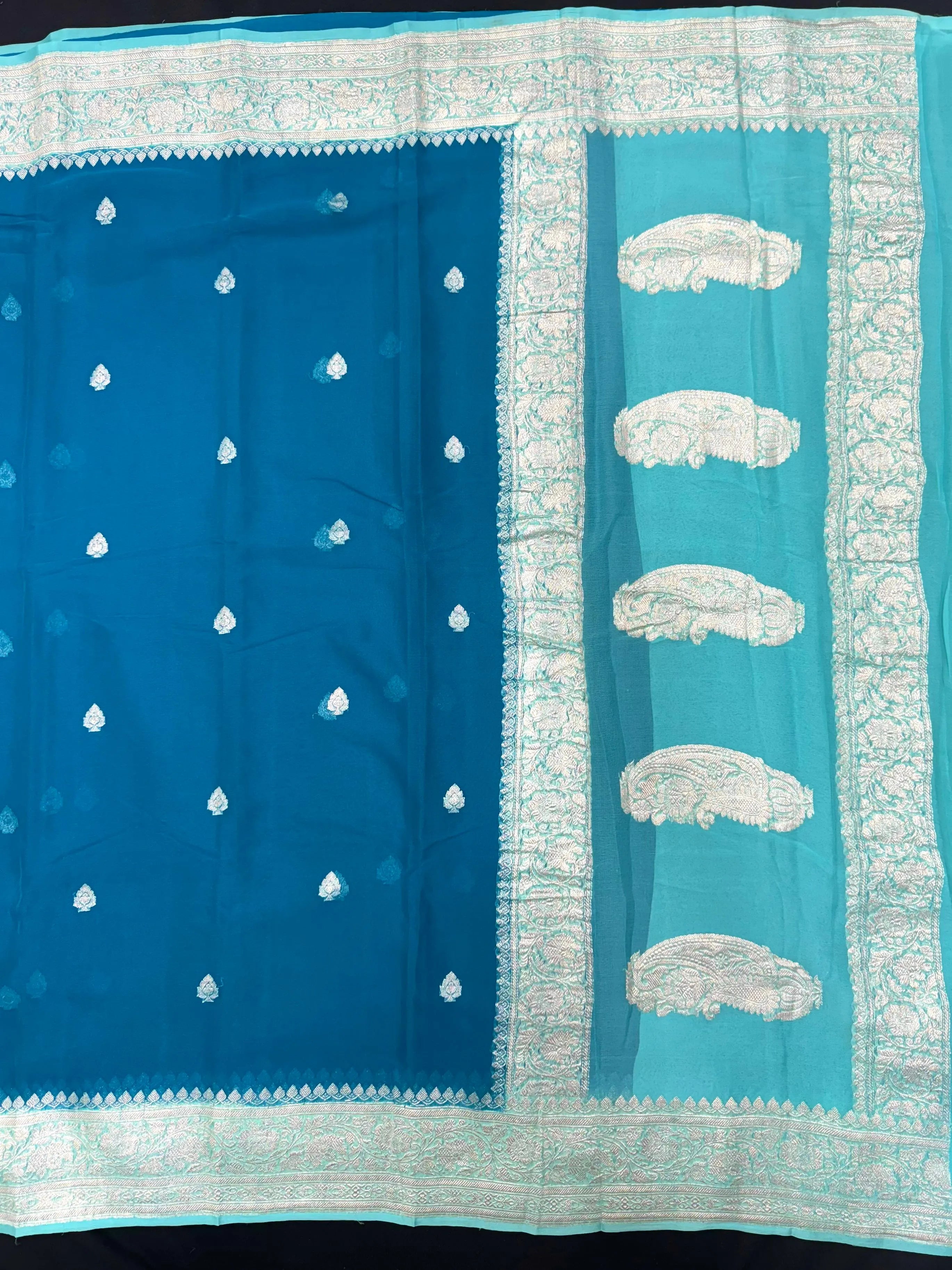 Pure Khaddi Chiffon Contrast Saree – Soft Drape & Bold Borders