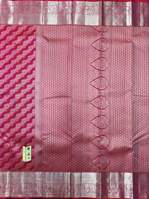 Silken Splendour – Pure Kanchipuram Wedding Saree-(Pure Vaibhogam Silk)