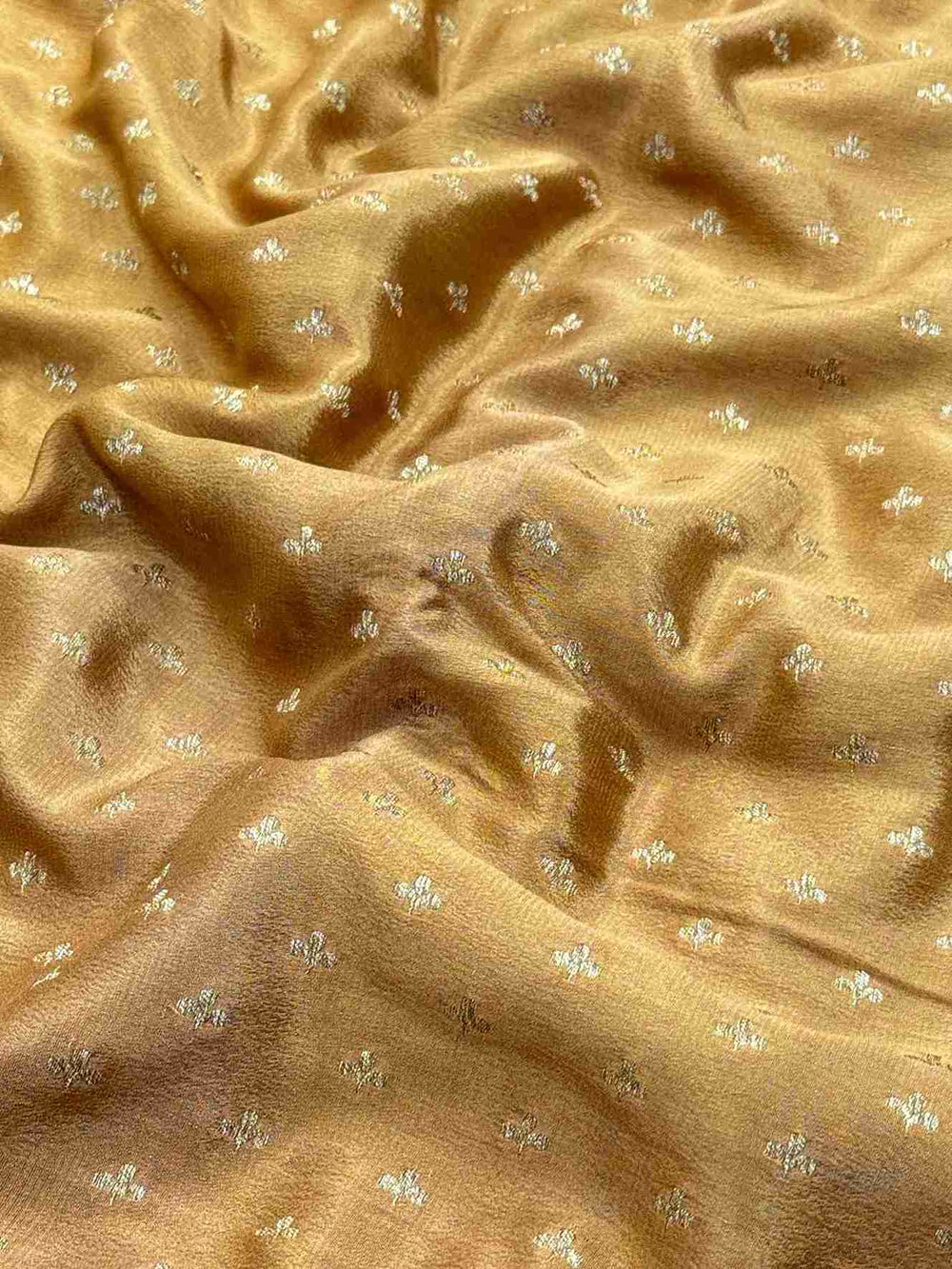 Designer 3D Pattern Pure Banarasi Crepe Silk Saree