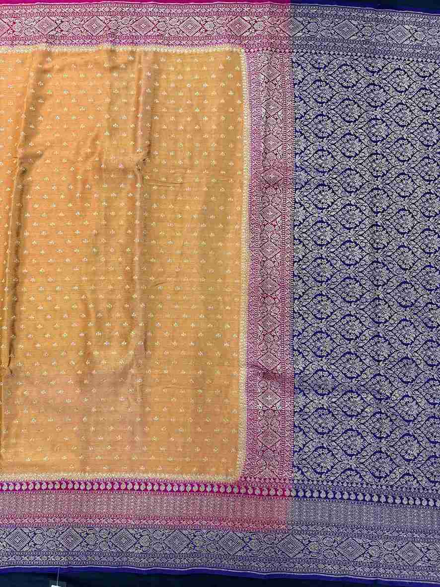Designer 3D Pattern Pure Banarasi Crepe Silk Saree
