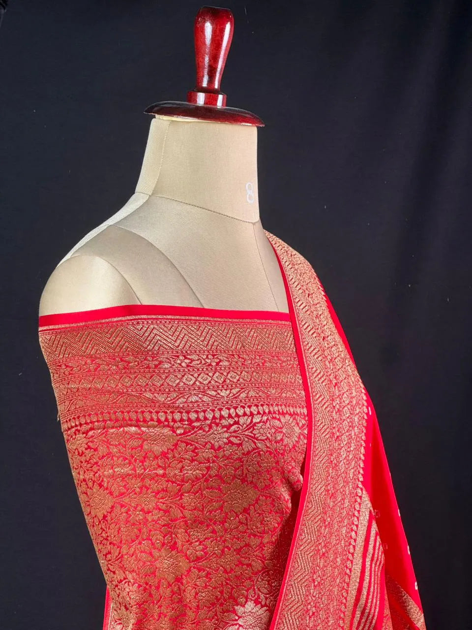 Eternal Elegance: Pure Banarasi Bandhani