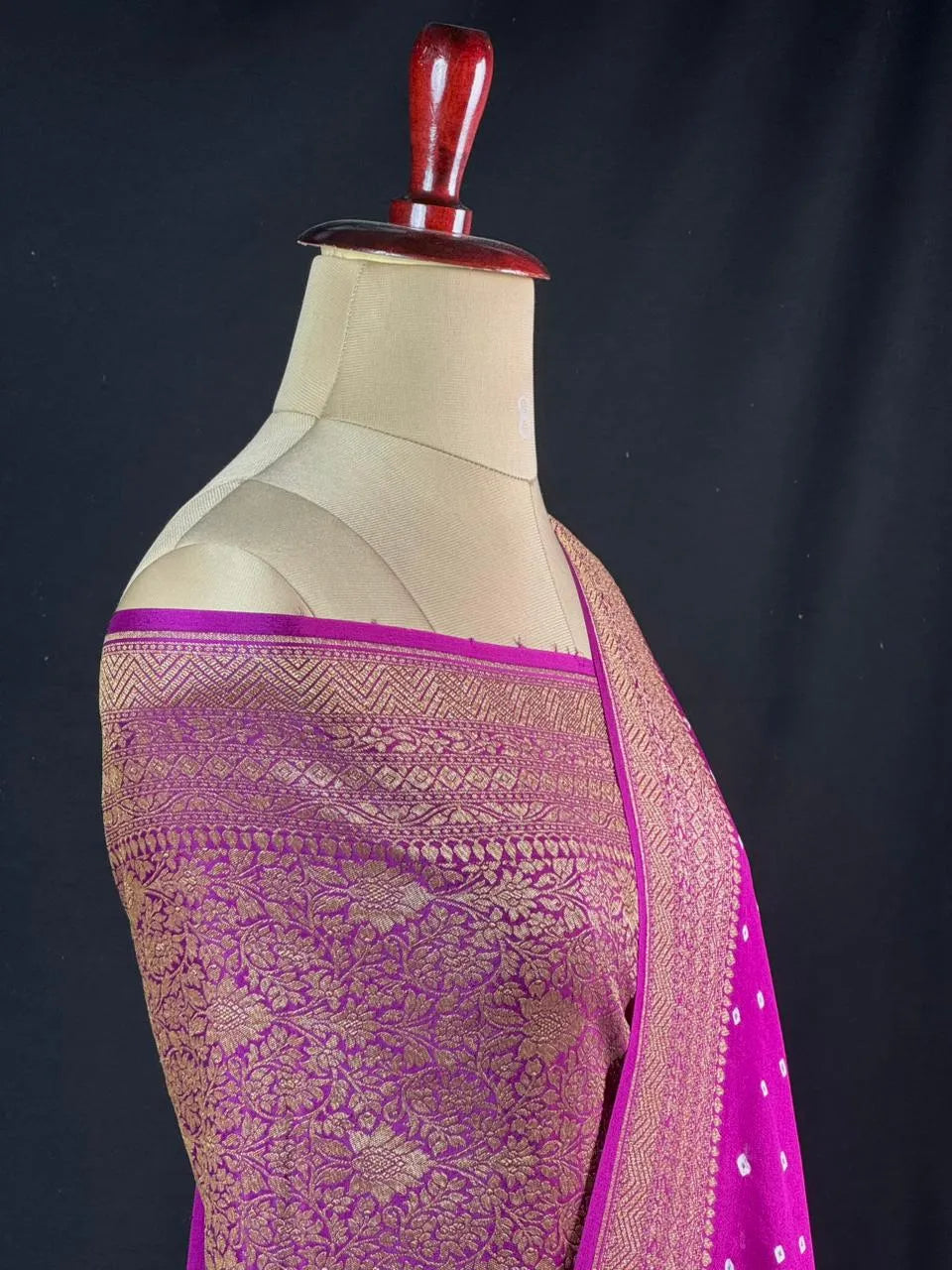 Eternal Elegance: Pure Banarasi Bandhani