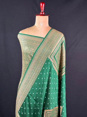 Eternal Elegance: Pure Banarasi Bandhani