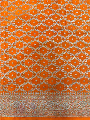 Elegant Pure Banarasi Crepe Silk Saree for Festive Grace 