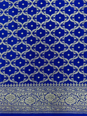 Elegant Pure Banarasi Crepe Silk Saree for Festive Grace 