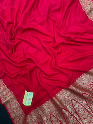 Elegant Pure Banarasi Crepe Silk Saree for Festive Grace 