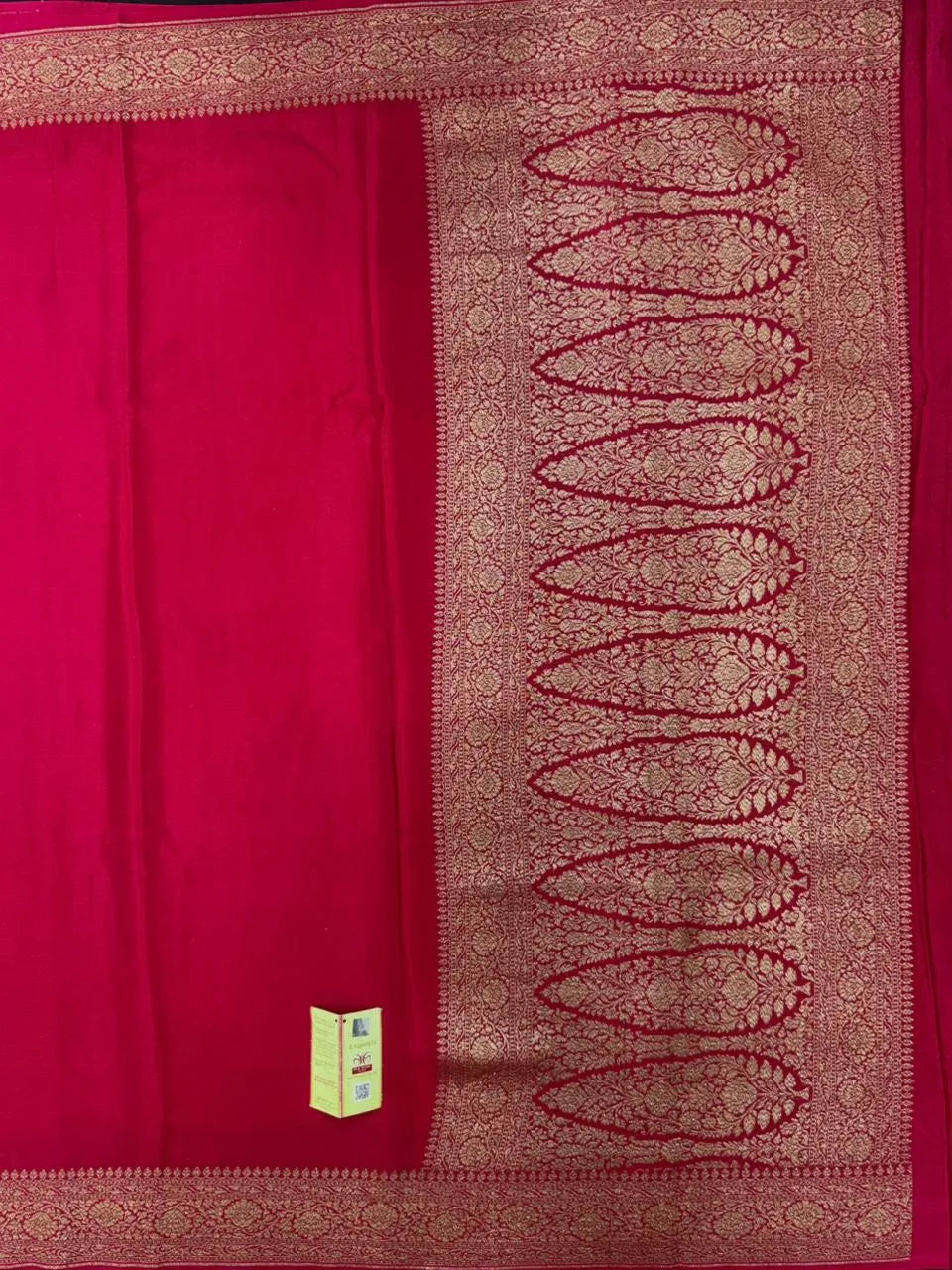 Elegant Pure Banarasi Crepe Silk Saree for Festive Grace 