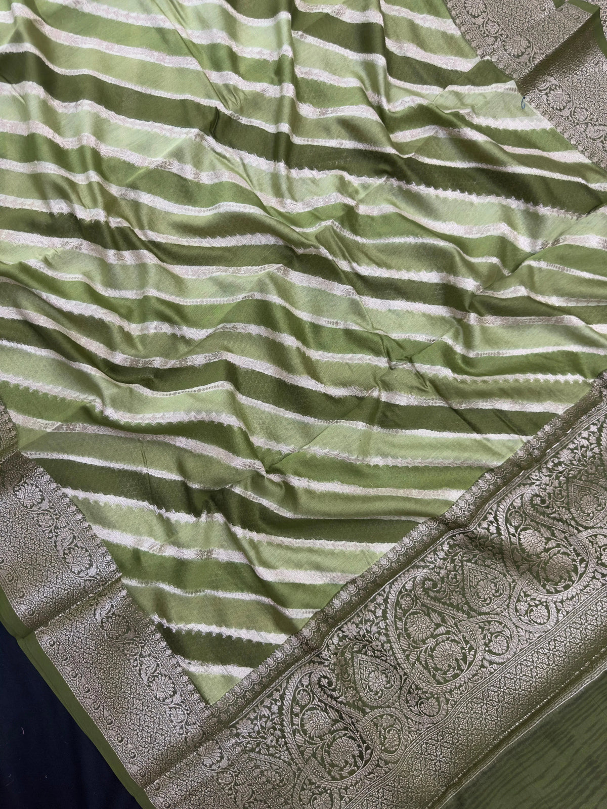 Timeless Pure Chinya Silk Saree – A Classic Choice for Festive & Wedding Occasions
