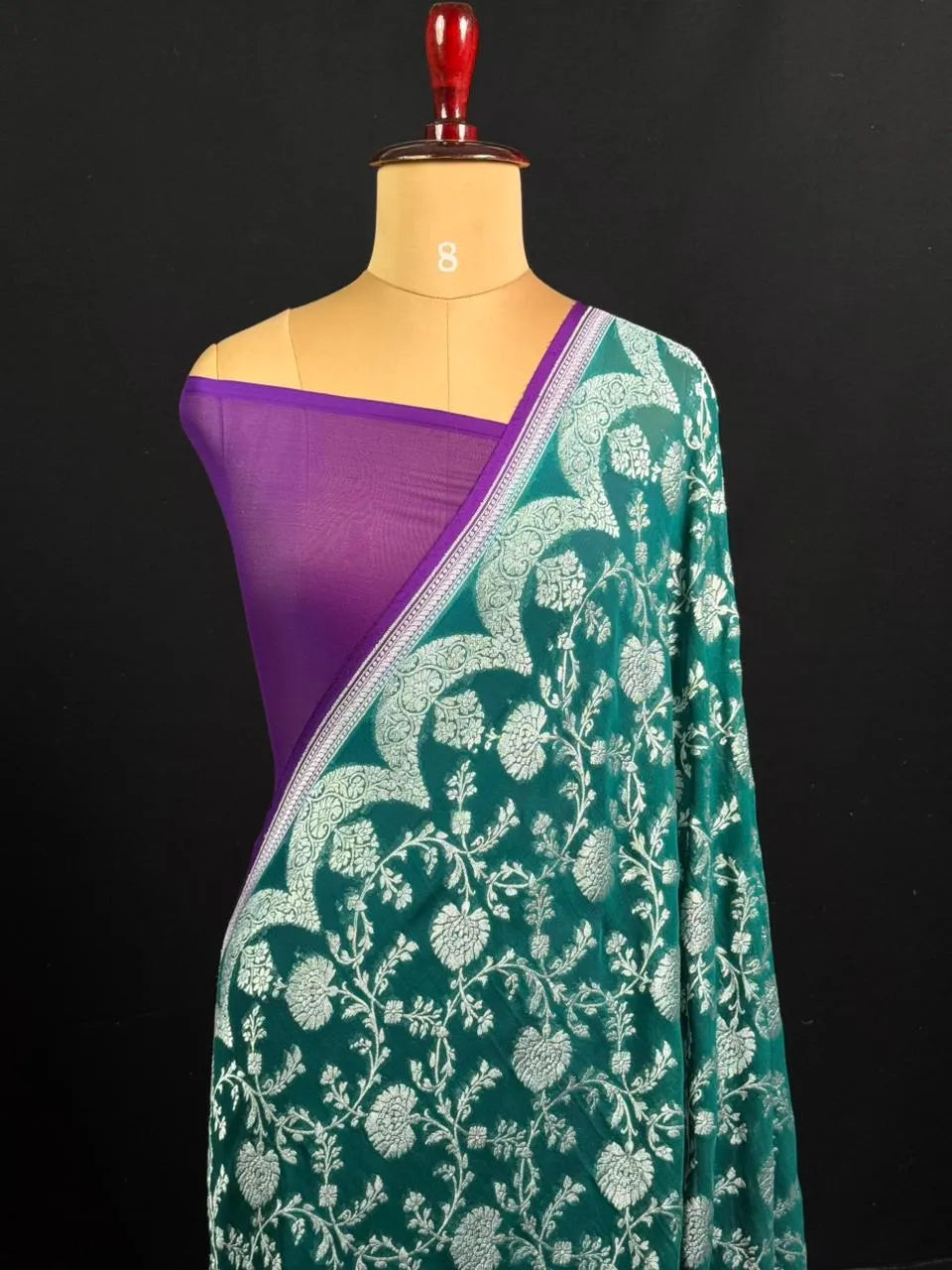 Elegant Pure Khaddi Georgette Pipping Saree with Subtle Shine