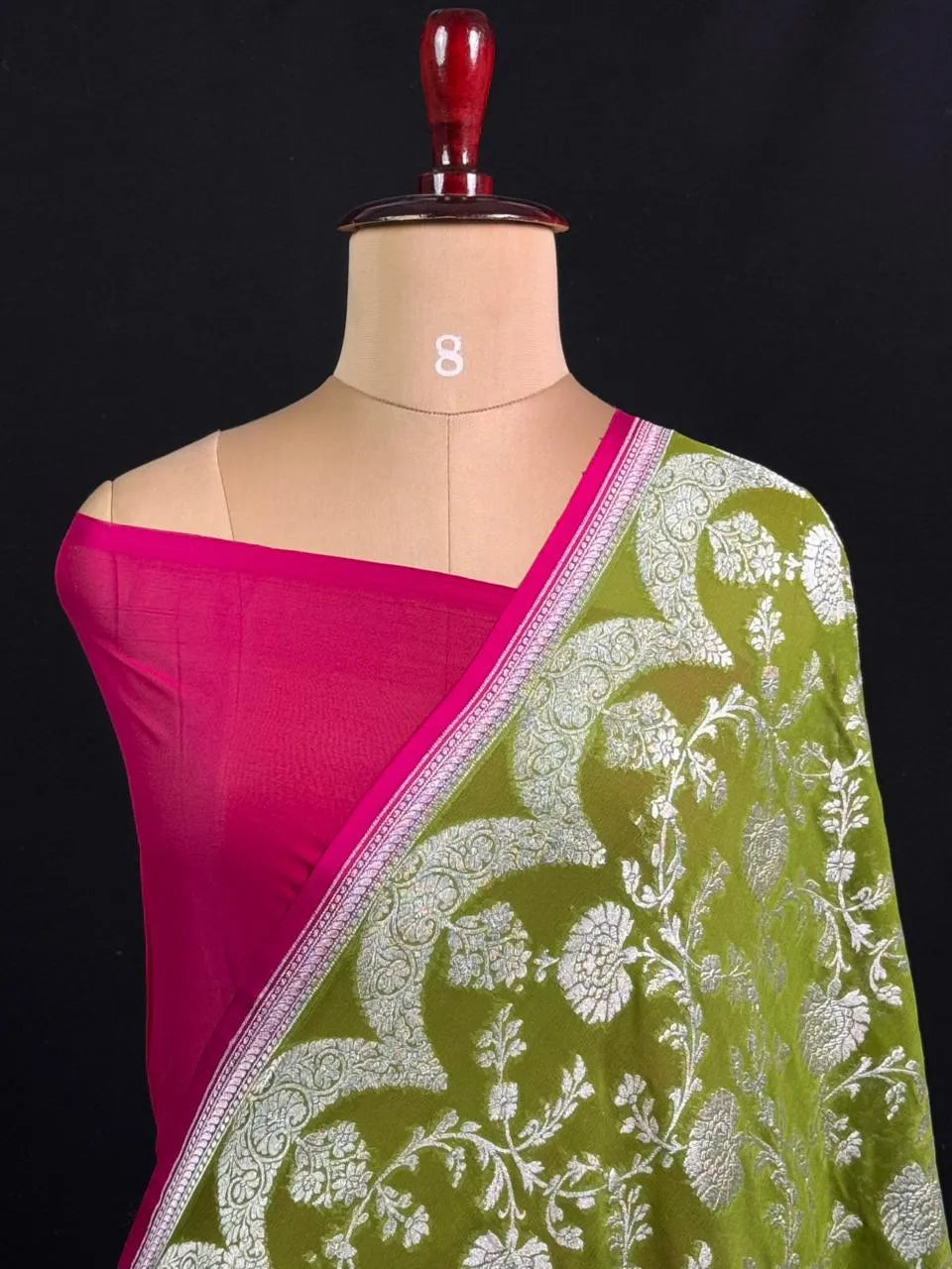 Elegant Pure Khaddi Georgette Pipping Saree with Subtle Shine