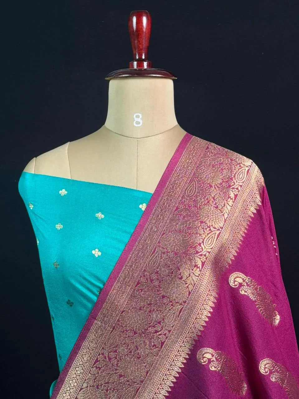 Sunehri Zari Banarasi Georgette Saree