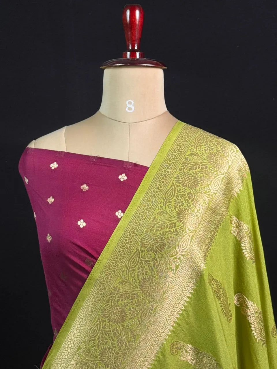 Sunehri Zari Banarasi Georgette Saree