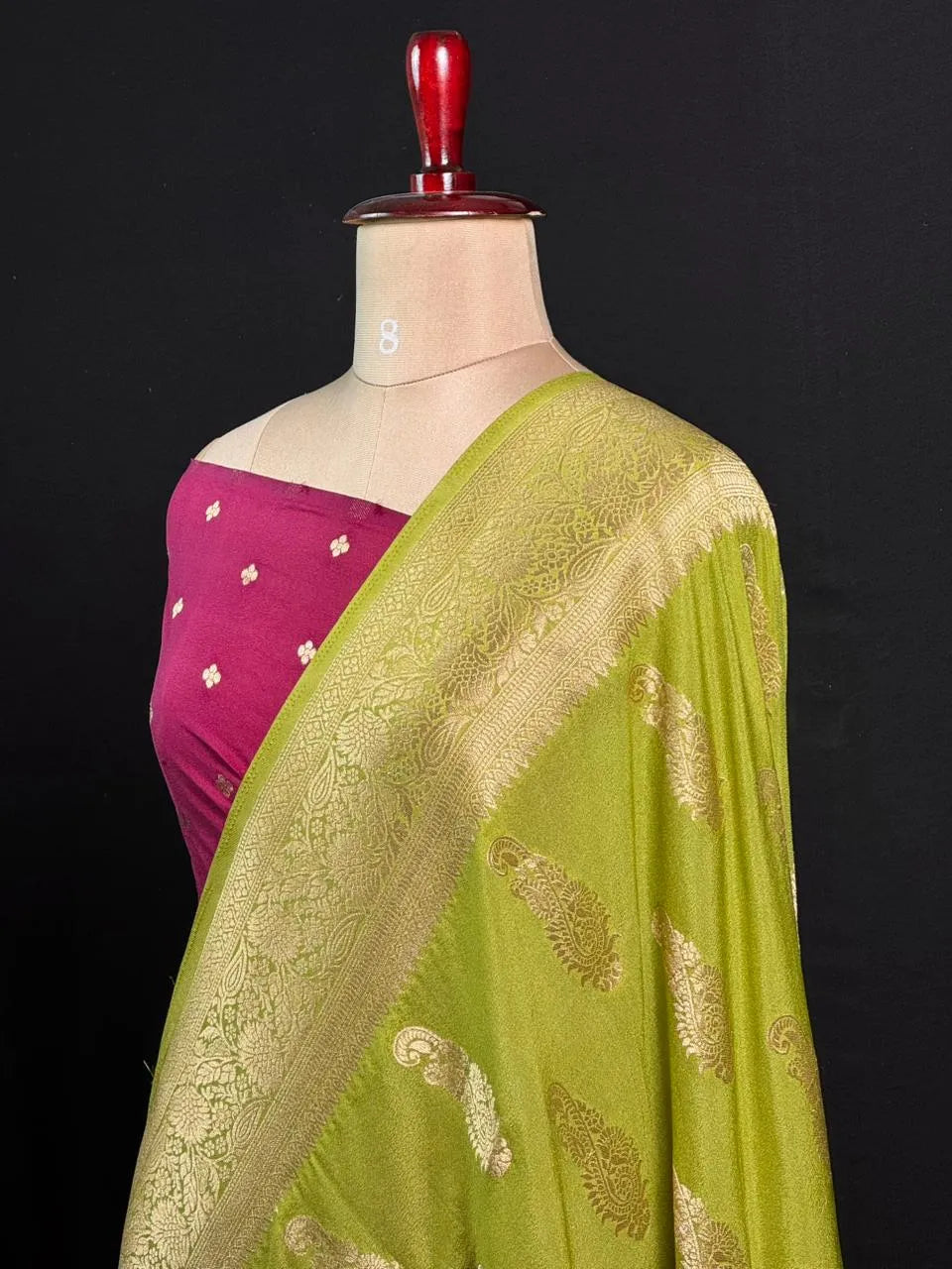 Sunehri Zari Banarasi Georgette Saree