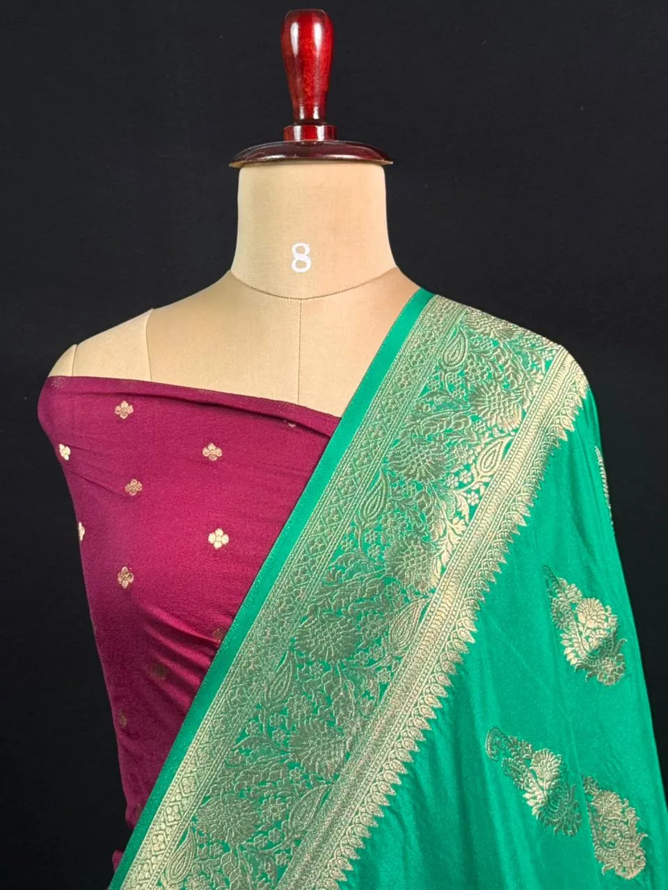 Sunehri Zari Banarasi Georgette Saree 