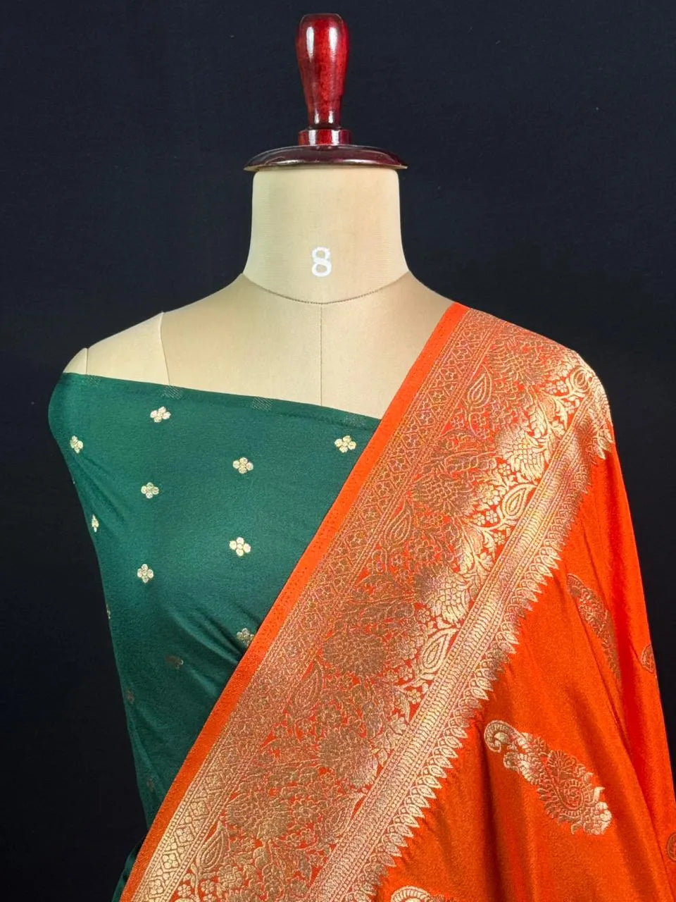 Sunehri Zari Banarasi Georgette Saree 