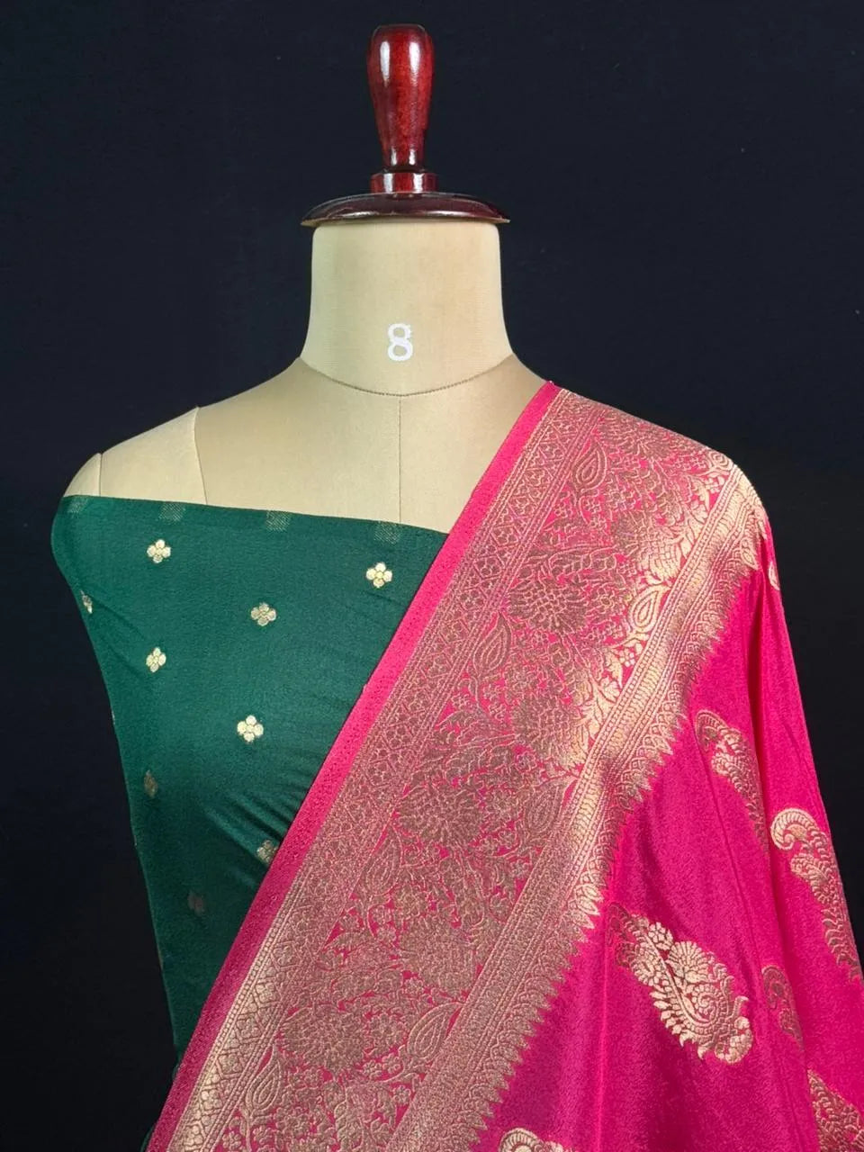 Sunehri Zari Banarasi Georgette Saree 