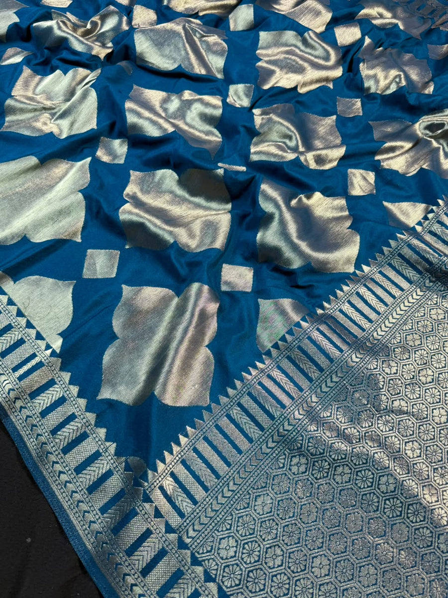 Soft Georgette Silk Saree with Zari Border