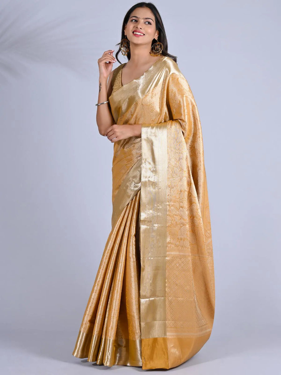 Everyday Shine – Lightweight Semi Silk Saree with Subtle Sophistication