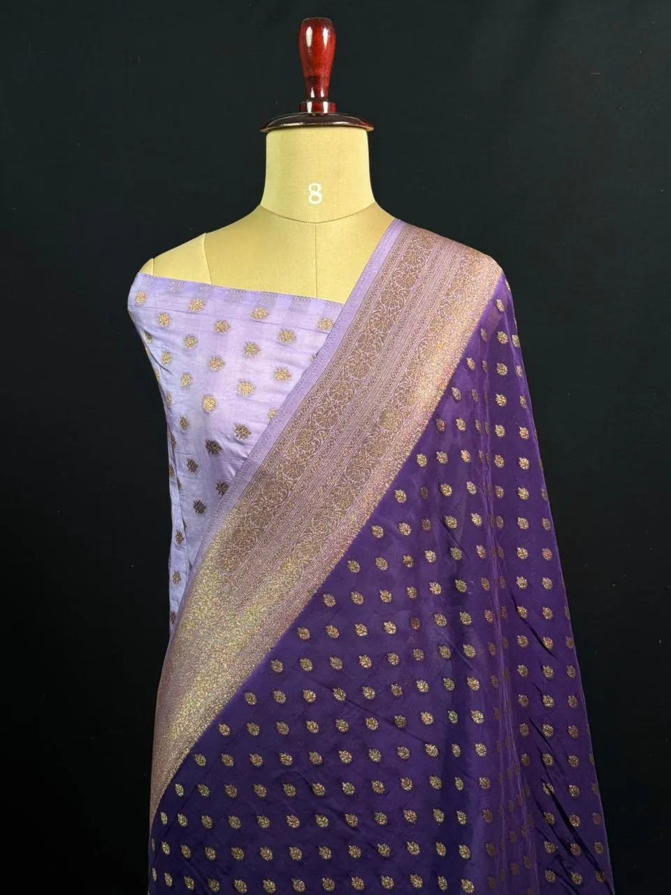 Fashionable 3D Textured Georgette Saree
