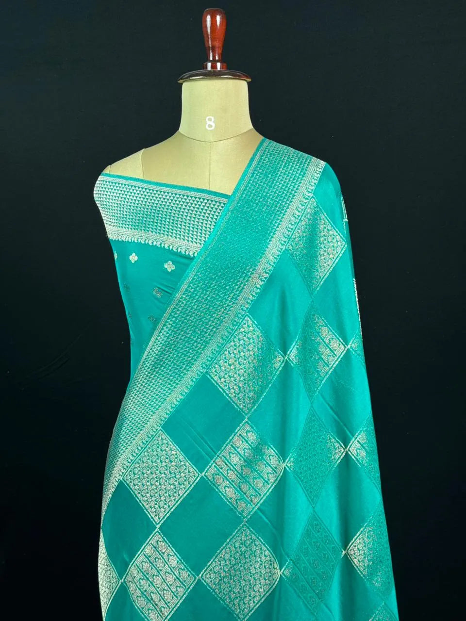 Partywear Semi Chiffon Saree – Chic & Stylish Look