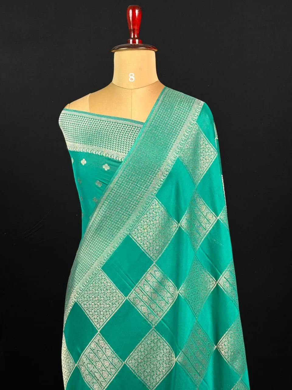 Partywear Semi Chiffon Saree – Chic & Stylish Look
