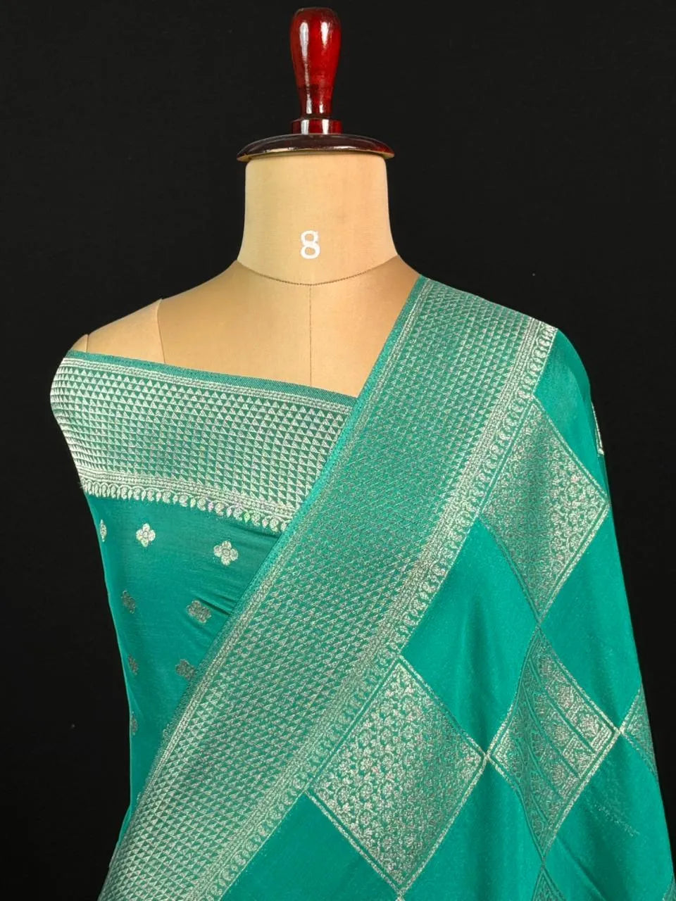 Partywear Semi Chiffon Saree – Chic & Stylish Look