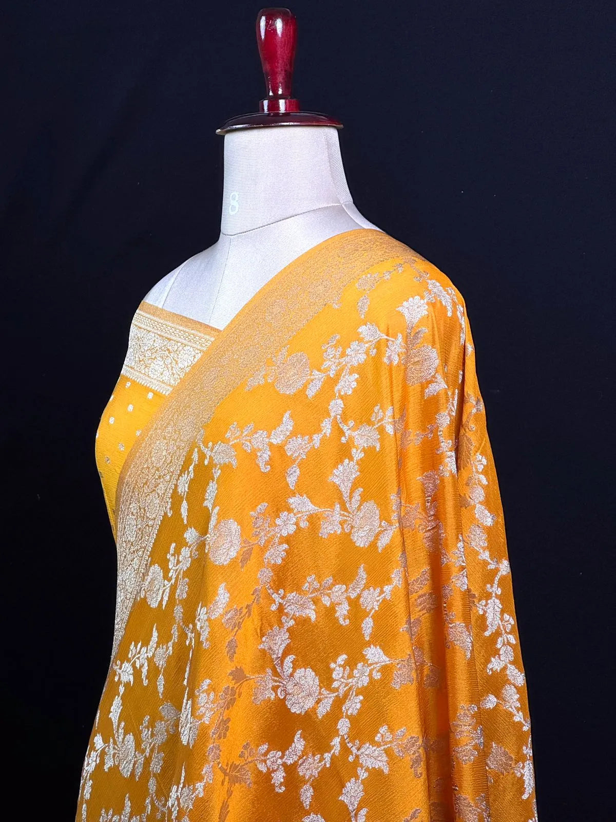 Designer Georgette Saree – A Touch of Modern Grace-Simran Jaal 