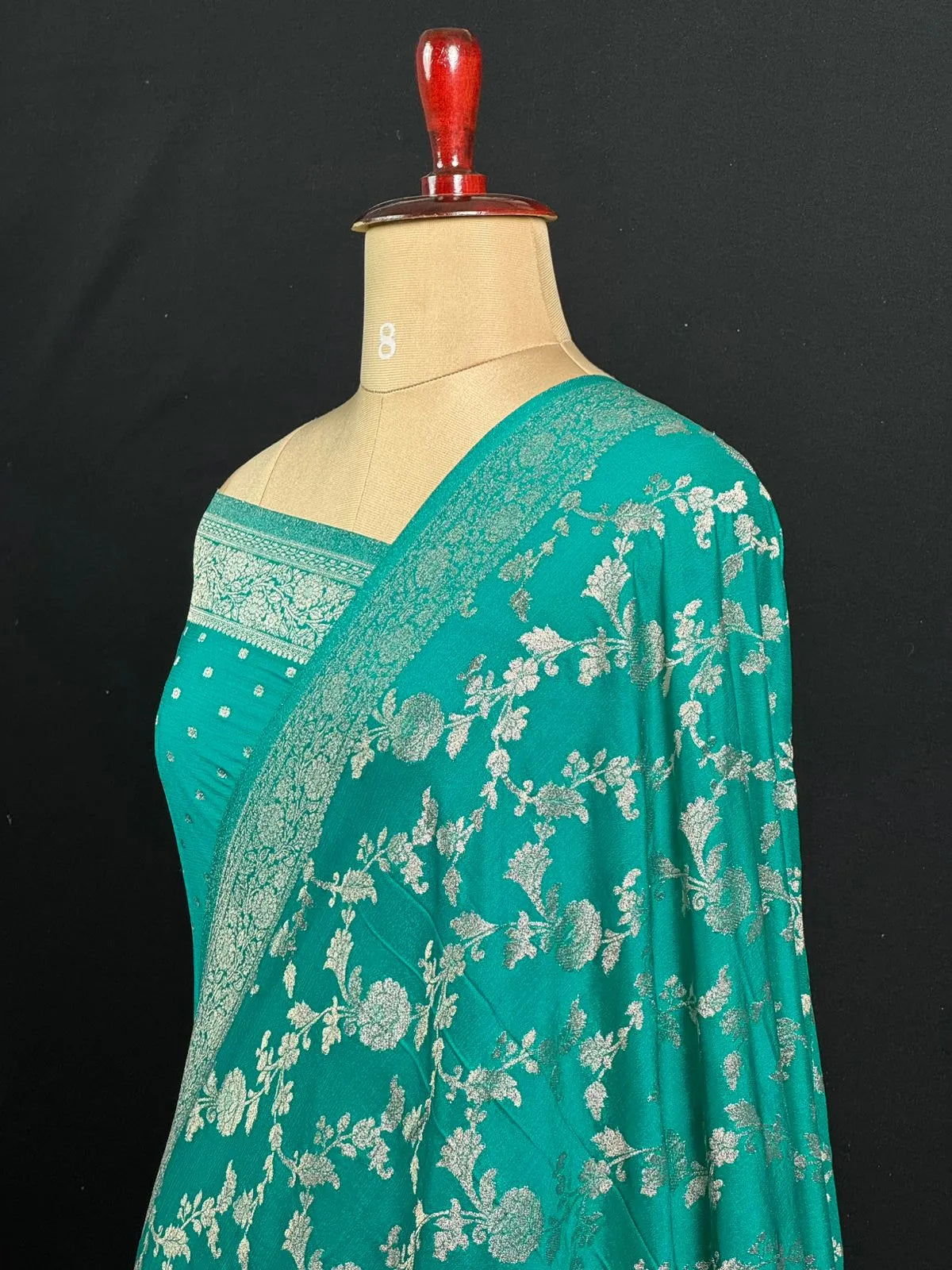 Designer Georgette Saree – A Touch of Modern Grace-Simran Jaal 
