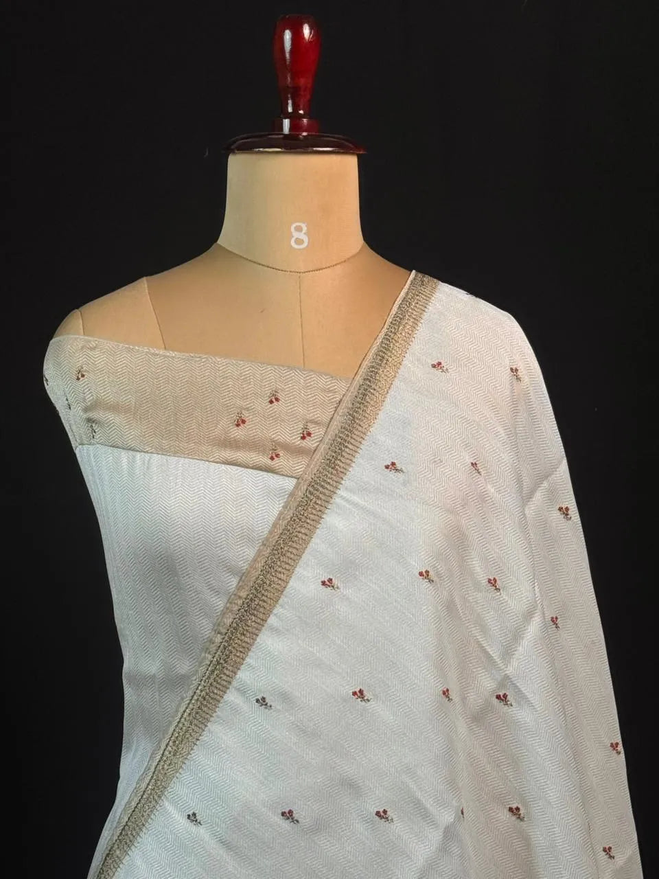 Classic Tussar Silk Saree – Elegant Indian Attire (Snow Net)