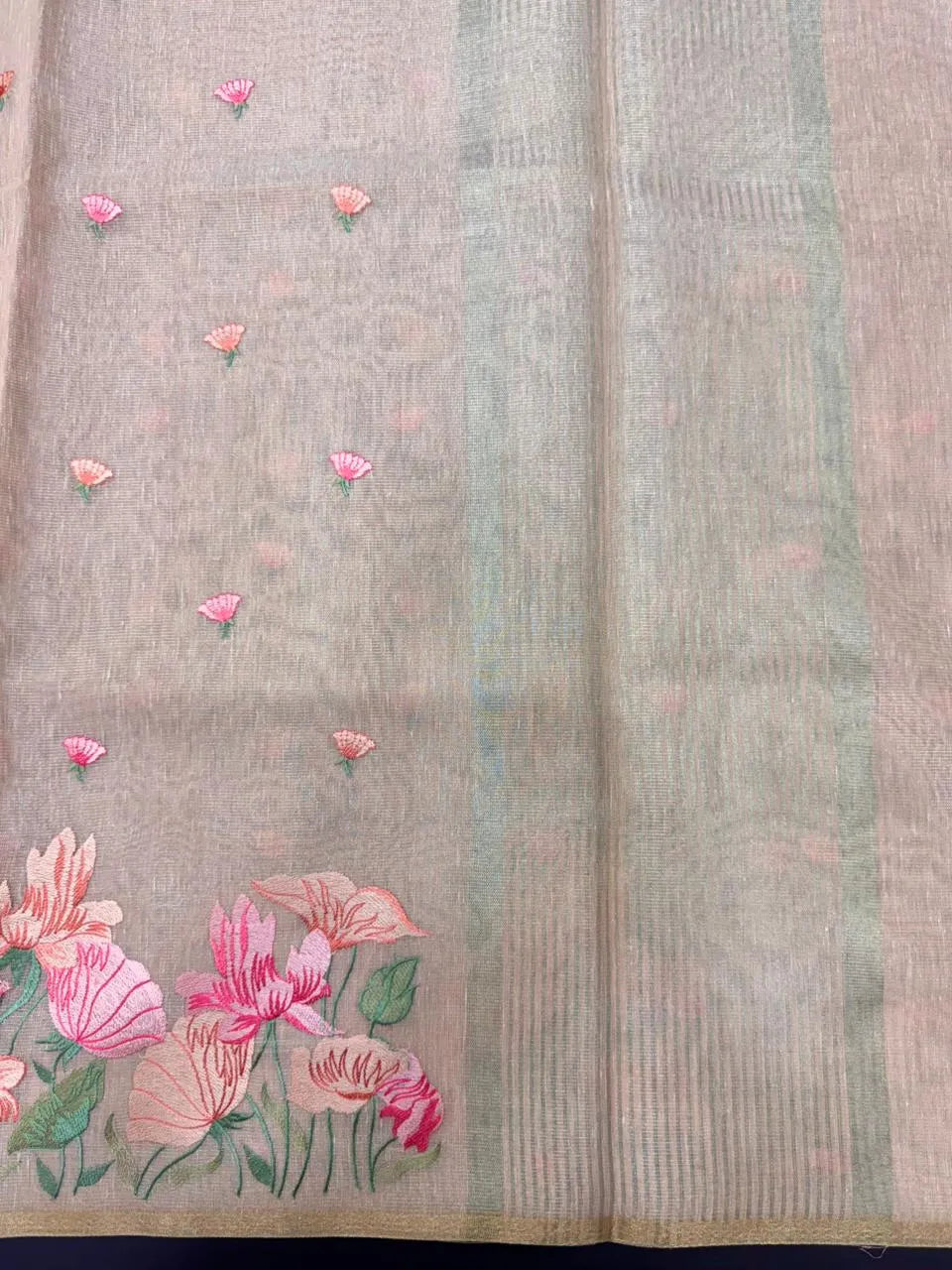 Graceful Semi Tissue Organza Saree for Party & Occasion Wear