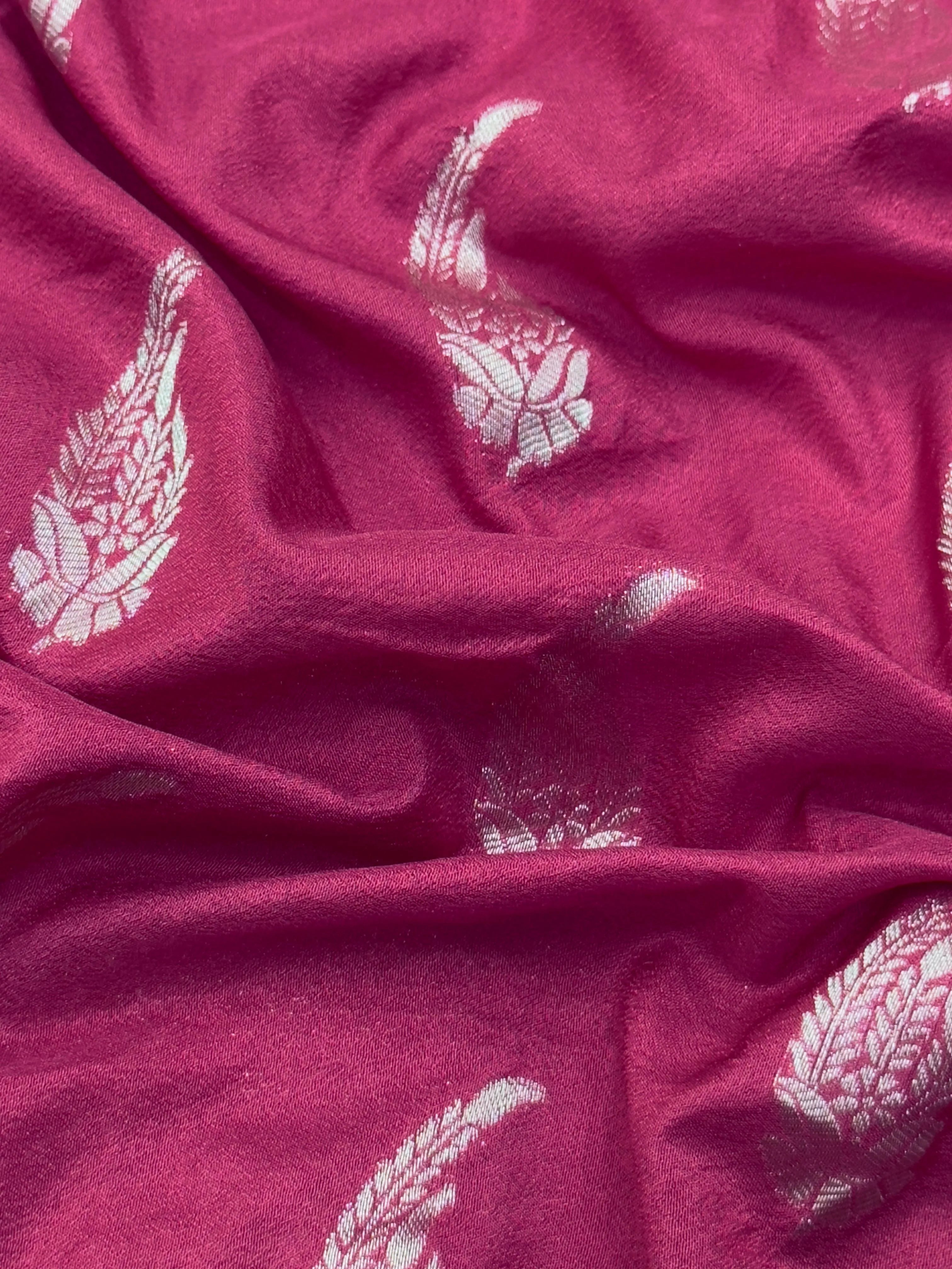 Women's Semi Banarasi Silk Saree with Intricate Zari Work – Traditional Festive Wear