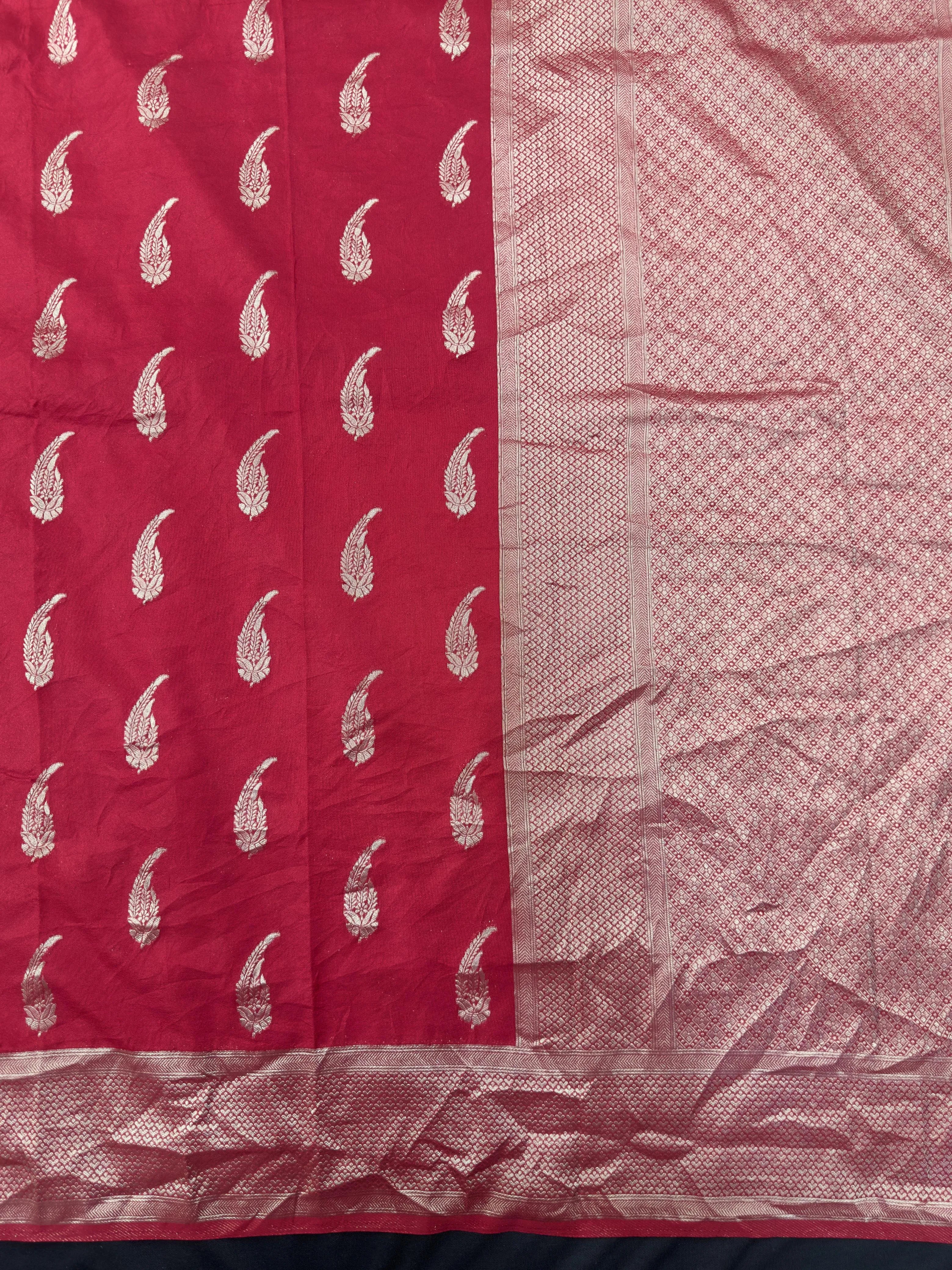 Women's Semi Banarasi Silk Saree with Intricate Zari Work – Traditional Festive Wear